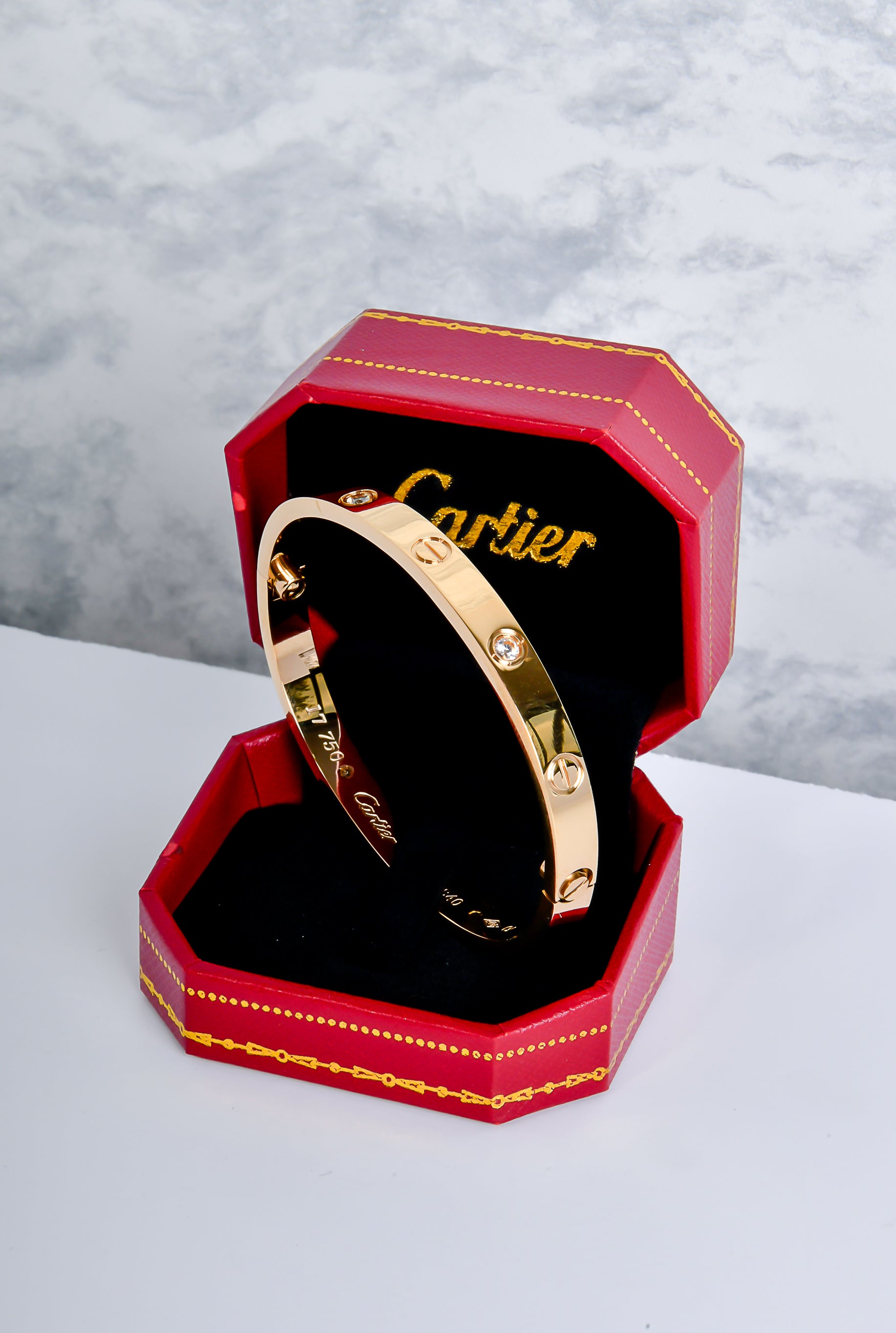 Brazalete Cartier con diamante